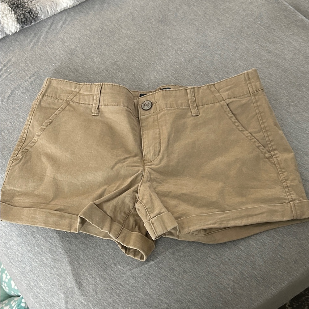 Aeropostale Women's Khaki Cargo Shorts